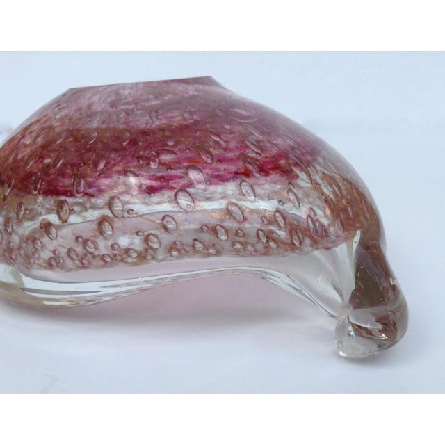 Vintage C1960's Italian Hand-Blown Alfredo Barbini Cranberry Murano Conch Shell Bowl For Sale - Image 10 of 11