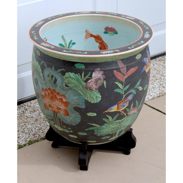 Large Antique Chinese Famille Noire Porcelain Fishbowl Jardinière With Wood Stand, C. 1920–1950 For Sale In Naples, FL - Image 6 of 17