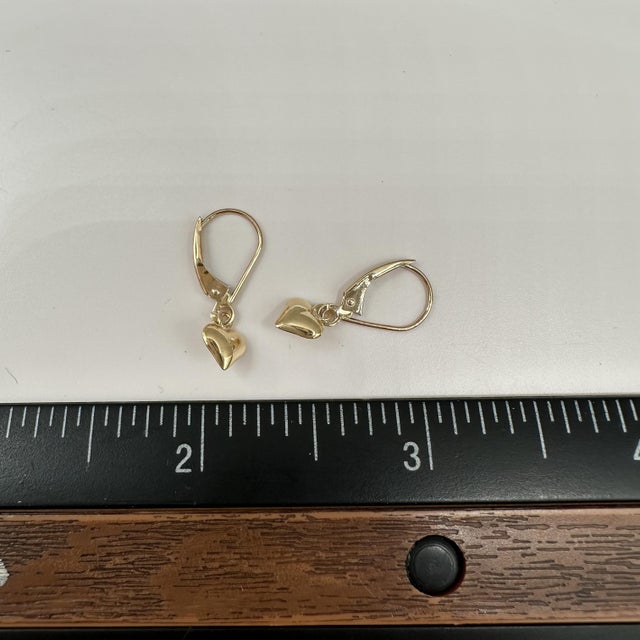 Heart Dangle Earrings 10kt Yellow Gold Lever Backs Hollow Pre Loved, Pair For Sale In New York - Image 6 of 6
