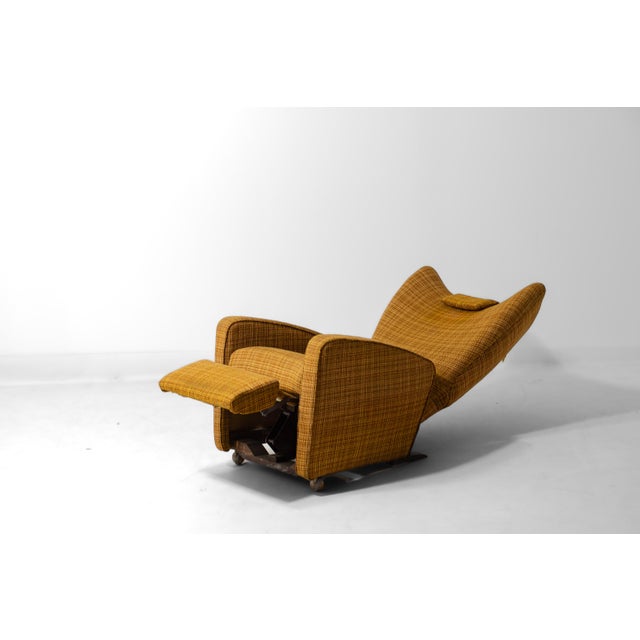 Vintage Wingback Reclining Chair, 1960s, in Very Good conditions. Designed 1960 to 1969
