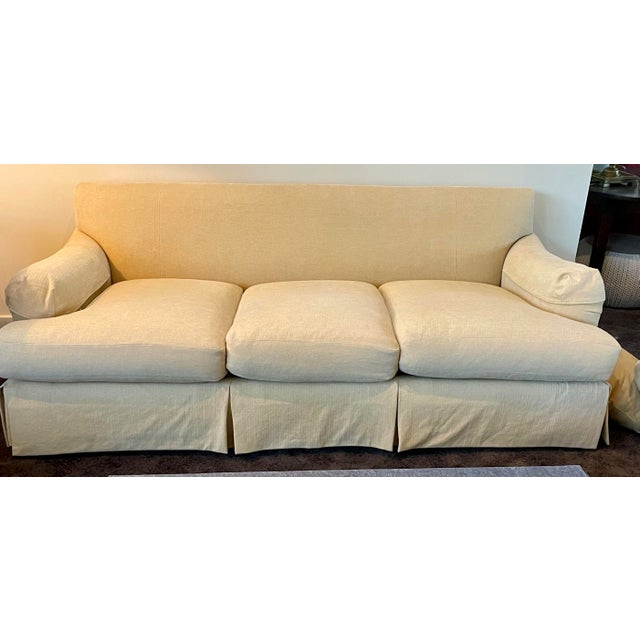French Provincial Baker Simmons Sofa With Dressmaker Flounce, in Straw Chenille For Sale - Image 3 of 12