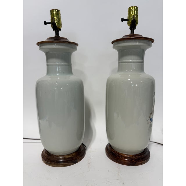Blue Pair of Chinese Export Armorial Porcelain Table Lamps Designed by John Rosselli For Sale - Image 8 of 9
