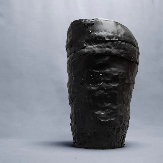 Hypothesis_nero n.1 Sculpture by Etra Masi For Sale - Image 4 of 6