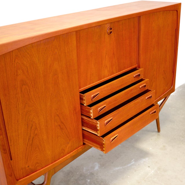 1950s Randers Møbelfabrik Danish Teak Highboard Designed by Harry Østergaard, Attributed For Sale - Image 10 of 17