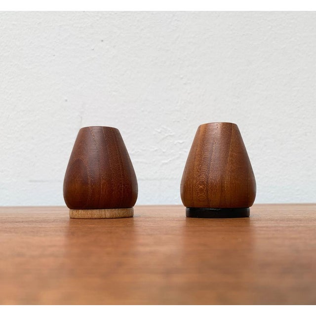 Mid-Century Danish Teak Pepper and Salt Shaker, 1960s, Set of 2 For Sale - Image 14 of 17