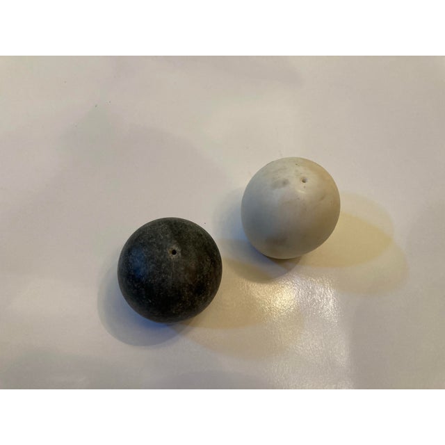Mid-Century Modern Small Crate & Barrel White & Dark Marble Salt & Pepper Shakers- a Pair For Sale - Image 3 of 5