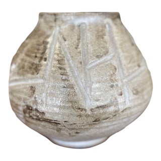 Studio Pottery Vase With Incised Design and Earth-Toned Glaze, Signed Base. For Sale