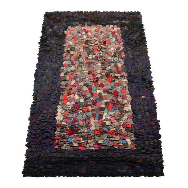 1920s Antique Hooked Rug With Abstract Polychromatic Patterns | Rug & Kilim For Sale - Image 5 of 7