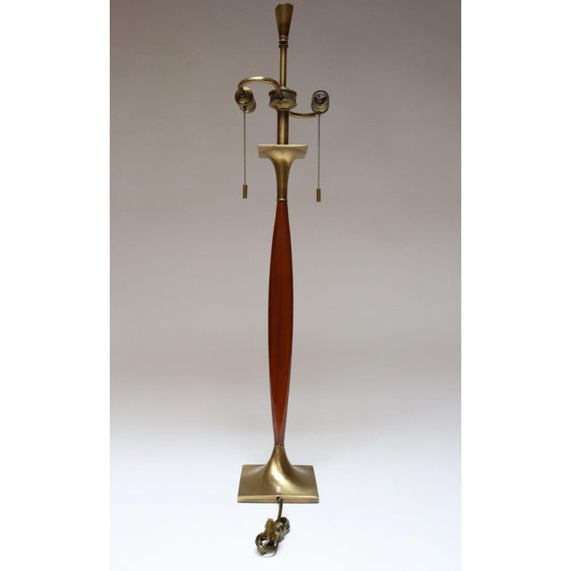 Laurel Lamp Company Oversized Mid-Century Modern Walnut and Brass Dual-Socket Table Lamp by Laurel For Sale - Image 4 of 12