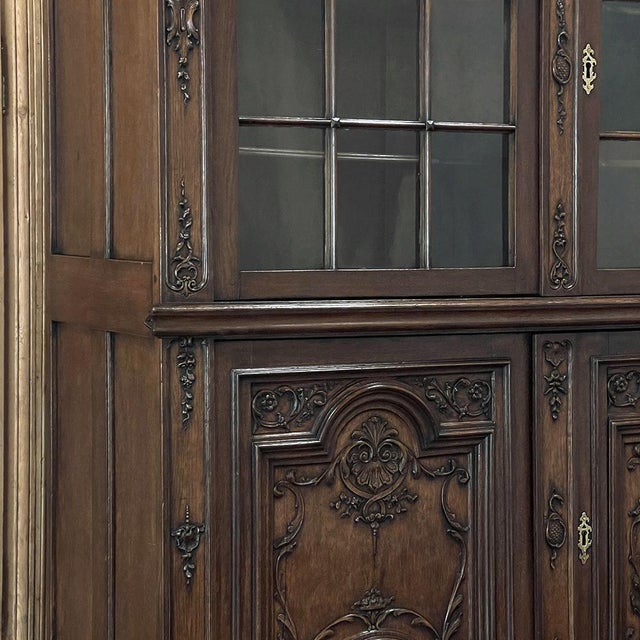 18th Century French Régence Carved Oak Bookcase ~ Bibliothèque For Sale - Image 12 of 18