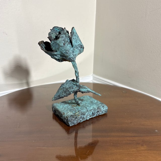 Superb Artist Made Bronze Flower Sculpture that was Made by a local Atlanta artist, nice brass and bronze textured flower...