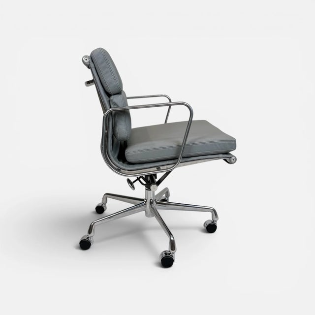 Herman Miller Herman Miller Eames Soft Pad Management Chair - Gray Leather For Sale - Image 4 of 10