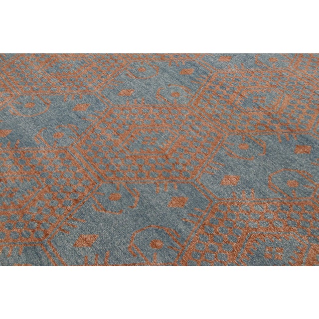 Late 20th Century Contemporary Geometric Distressed Honeycomb Rug by Rug & Kilim, India For Sale - Image 5 of 9
