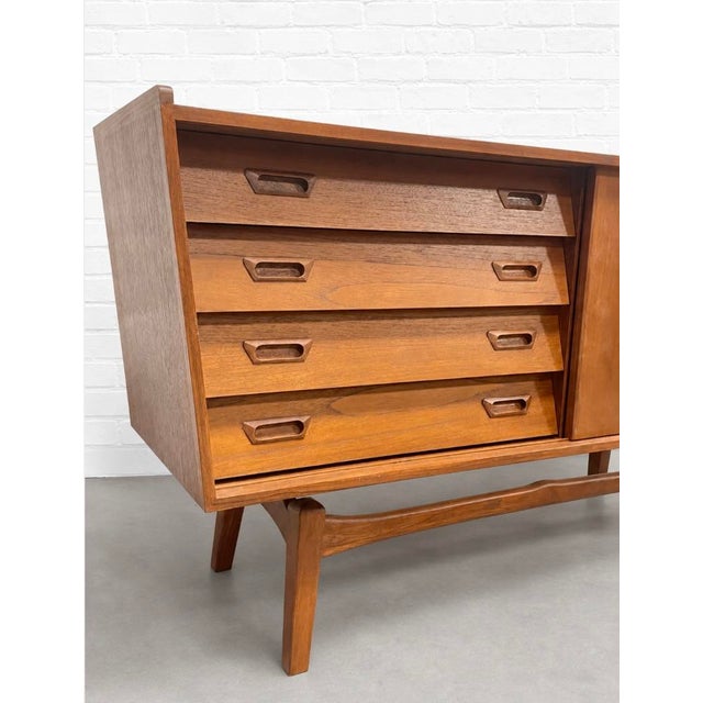Wood Mid Century Modern Styled Apartment Sized Asymmetrical Credenza / Media Stand / Sideboard For Sale - Image 7 of 12
