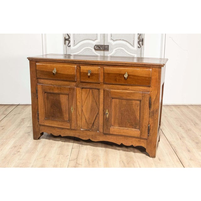 Italian Early 19th Century Walnut Three Drawers over Two Doors Buffet For Sale - Image 10 of 16