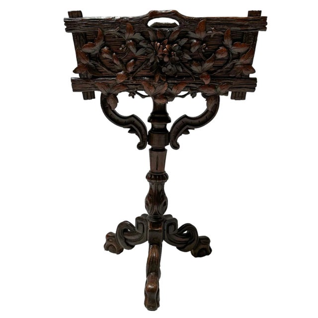 French Carved Fruitwood Black Forest Planter or Jardiniere, 1880s For Sale - Image 5 of 13