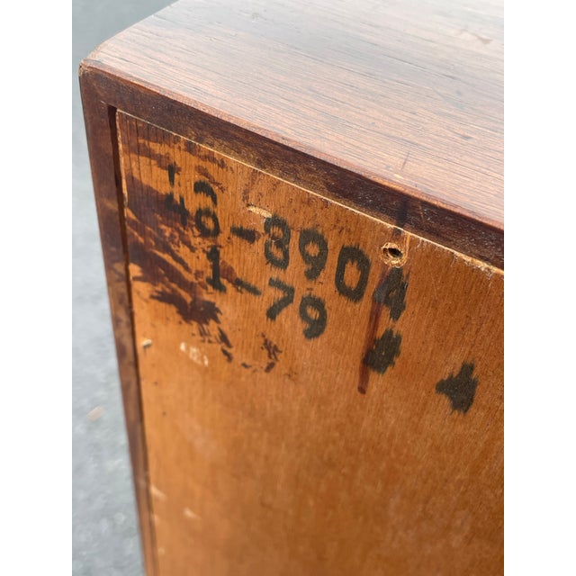 1970s Pair of Vintage Henredon Pan Asian Campaign Chinoiserie Commode Cabinets, Attributed For Sale - Image 11 of 12