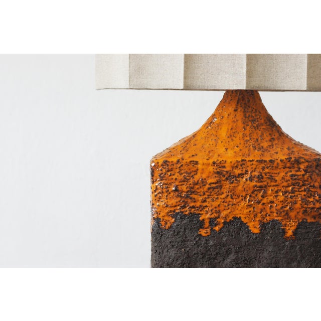 This vintage ceramic table lamp perfectly captures the aesthetic of the 1960s and 1970s, when organic forms and bold...