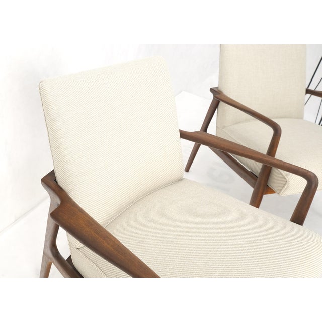 Mid-Century Modern New Oatmeal Tweed Upholstery Oiled Walnut Side Arm Chairs Jens Risom Style MINT! For Sale - Image 3 of 14