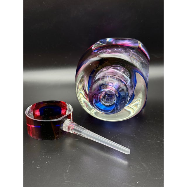 Mid 20th Century Murano-Style Multicolor Faceted Art Glass Perfume Bottle With Stopper For Sale - Image 9 of 12