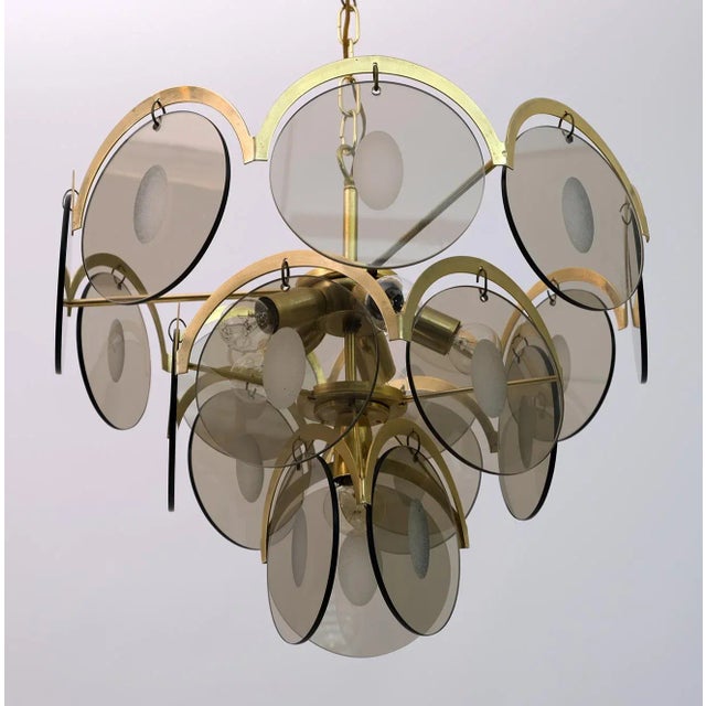 1970s Mid-Century Modern Chandelier in Amber Glass and Brass from Vistosi, 1960s For Sale - Image 5 of 9