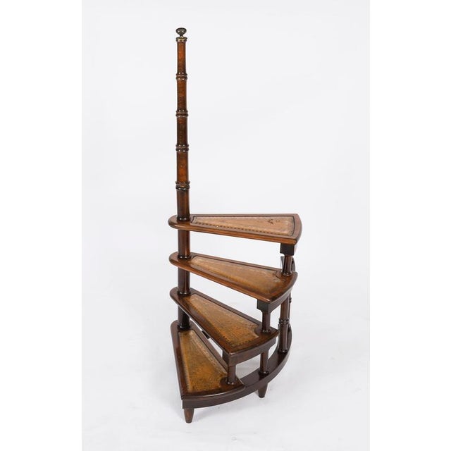 This is a beautiful set of Vintage English spiral library steps, late 20th century in date. They are of nice proportions,...