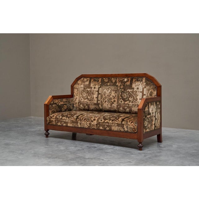 Art Deco Sofa in Solid Wood and Tapisserie 1930s This is an incredible museum worthy art deco sofa in solid wood and...