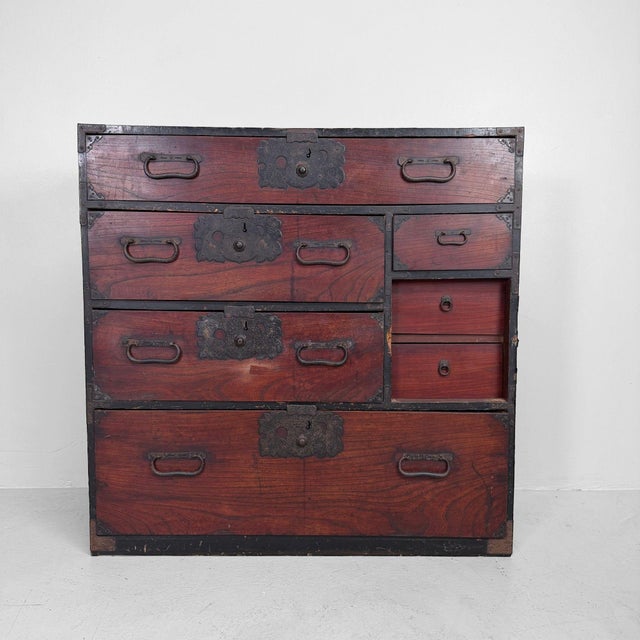Contemporary Japanese Meiji Choba-Dansu Tansu, 1890s For Sale - Image 3 of 10