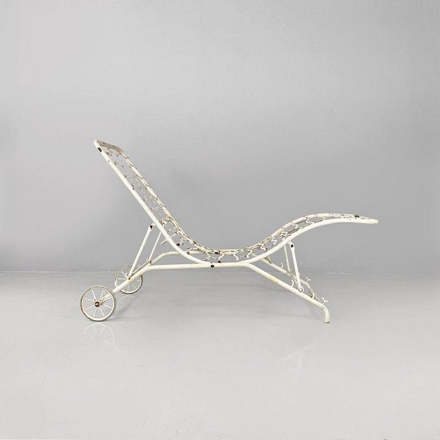 Mid-Century Italian Modern White Iron Garden Deck-Chair or Chaise Longue, 1960s For Sale - Image 4 of 18
