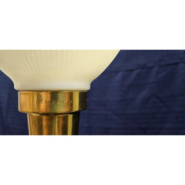 Vintage Metal Crème and Gold Colored Stemmed Table Lamp With Stick Lamp Bodice For Sale - Image 4 of 12