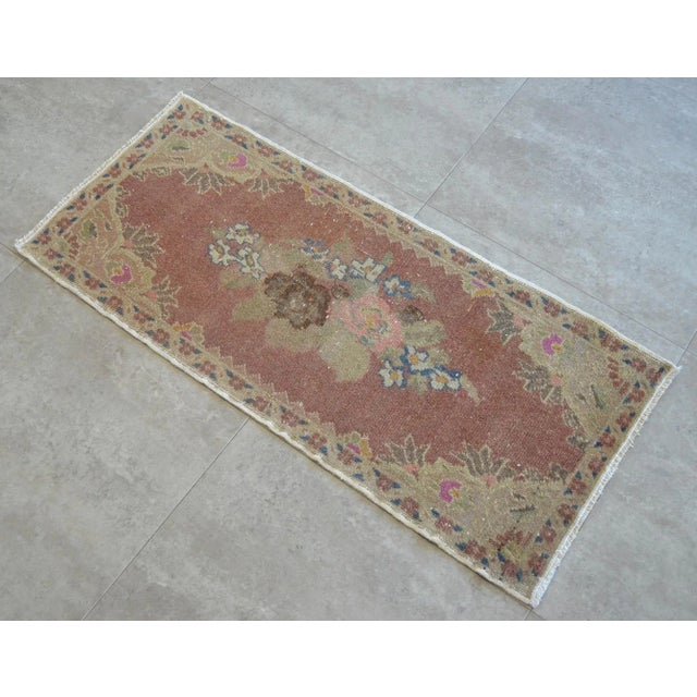 Hand Knotted Small Rug Mid Century Modern Doormat - 1′6″ × 3′3″ For Sale - Image 4 of 6