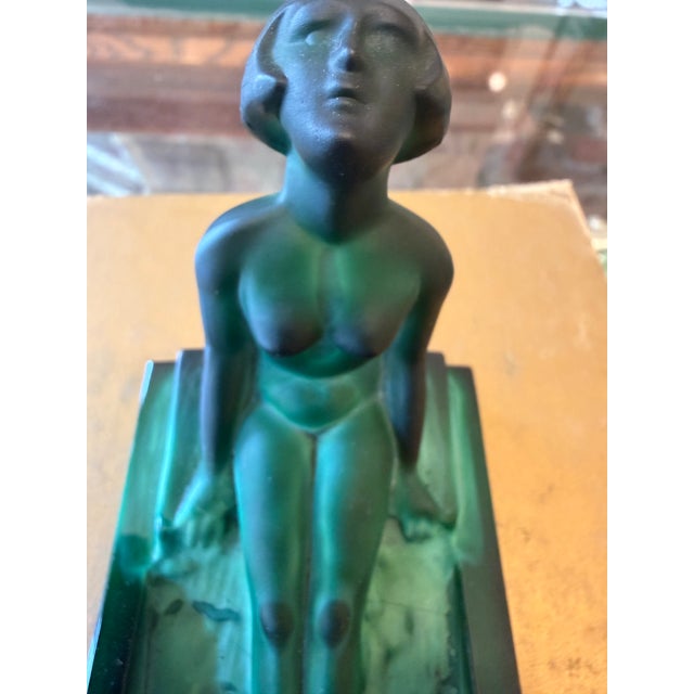 Art Deco Malachite Glass Nude Figural Ashtray For Sale In Los Angeles - Image 6 of 16