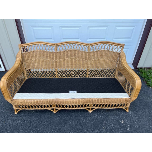 White Vintage Henry Link Wicker Rattan Sofa – Scalloped Braided 3-Seater Couch White For Sale - Image 8 of 10