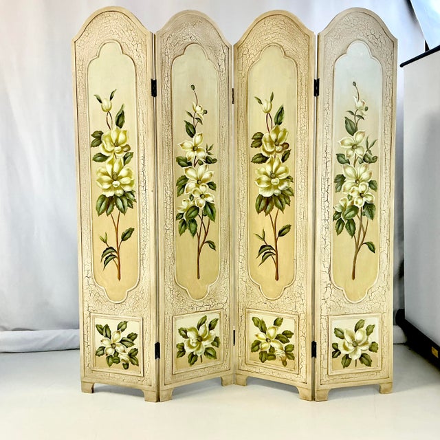 1980s Vintage Boho Chic Hollywood Regency Coastal Hand Painted Magnolia Room Divider Screen For Sale - Image 4 of 12