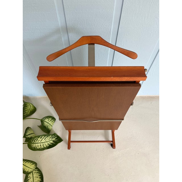 Wood Fratelli Reguitti Electric Man's Valet-Italian Clothes Rack With Wheels-1960s Trouser Pants Press Rolling Stand For Sale - Image 7 of 12