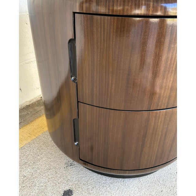 Caracole Modern Round Gelee Accent Table For Sale In Atlanta - Image 6 of 7