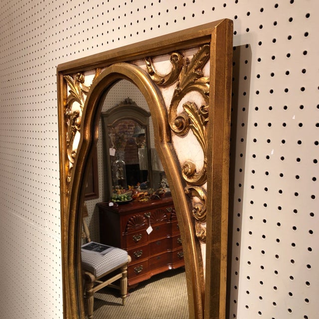 Beautiful Vintage Italian Florentine Ivory Or Cream And Gold Gilt Mirror. Hang Portrait Or Landscape. Foliate Scrolls.