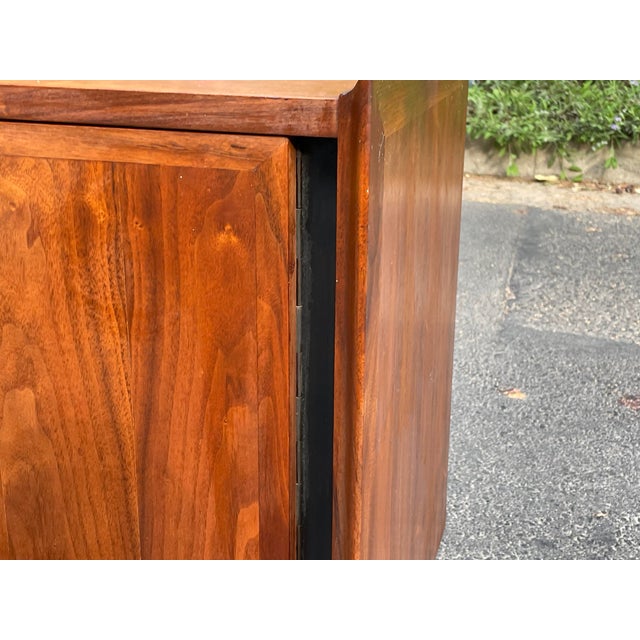 1960s Mid Century "Esprit" Nightstands by Merton Gershun for Dillingham, a Pair For Sale - Image 10 of 10