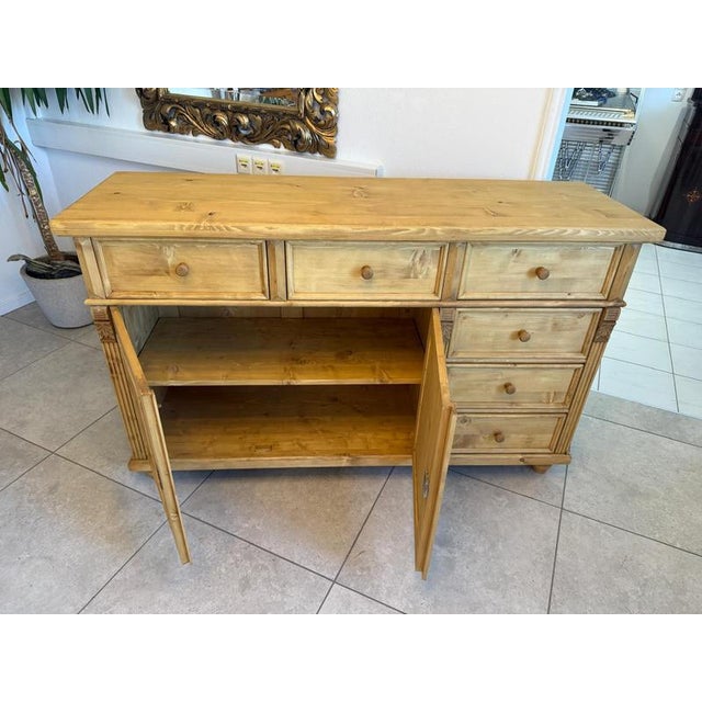 Rustic Farmhouse Chest of Drawers in Pine For Sale - Image 6 of 11