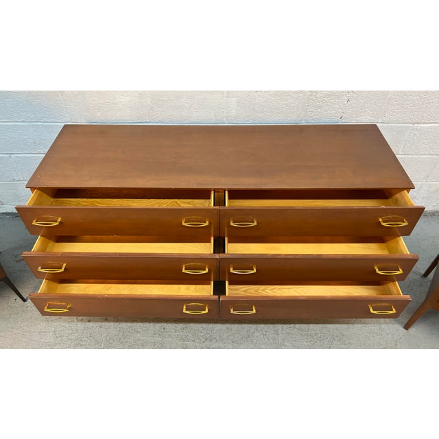 1960s Heywood Wakefield Contessa Series Mid-Century Lowboy Dresser For Sale In New York - Image 6 of 13