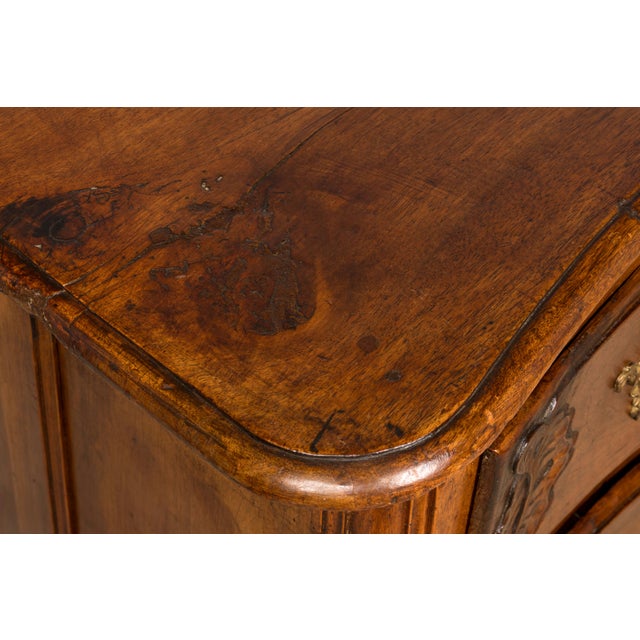 Brown 18th Century French Régence Walnut Chest of Drawers With Brass Pulls, Lyon For Sale - Image 8 of 18