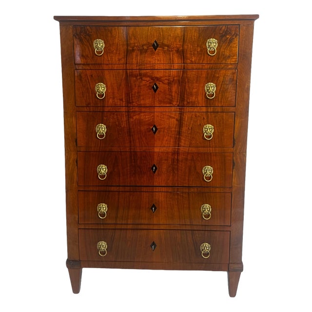 Biedermeier Chest of Drawers in Walnut, 1830 For Sale