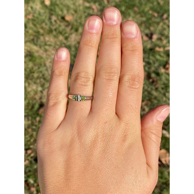 The 117th Avenue: Peridot and Diamond Modernist Band in White Gold For Sale - Image 9 of 10