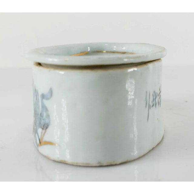 Early 20th Century Chinese Porcelain Cricket Cage Box With Crane and Pine Tree For Sale - Image 5 of 10