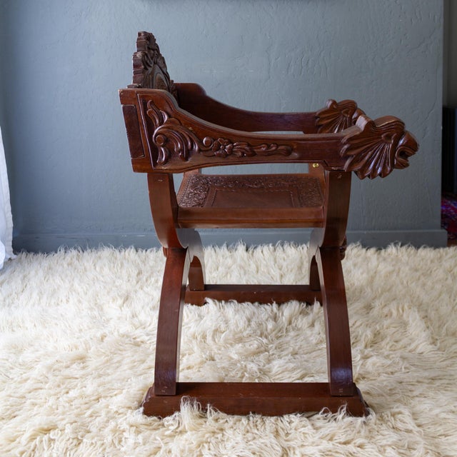 Spanish Colonial Savonarola Chair With Carved Lion Heads and Tooled Leather For Sale - Image 6 of 18