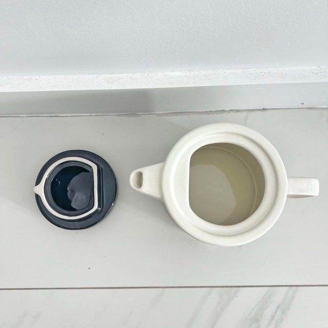Orla Kiely Teapot Multi Stem in Khaki Marine Print For Sale In Miami - Image 6 of 7