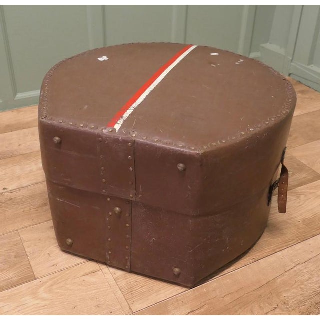 Large Theatrical Hat Box, 1950 For Sale - Image 6 of 8