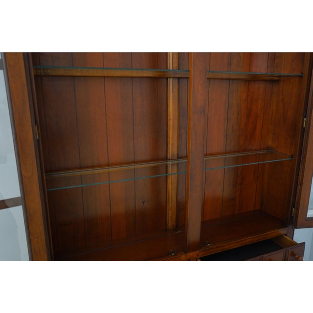 Lexington Country Cherry China Cabinet Hutch For Sale In Philadelphia - Image 6 of 18
