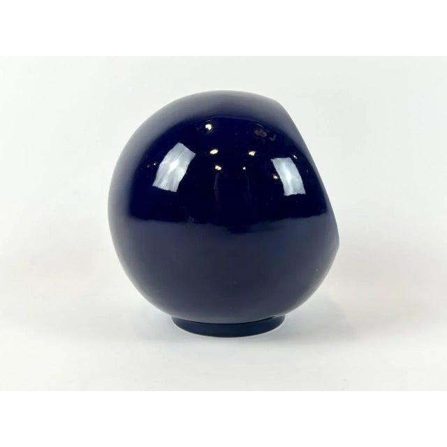 1960s Large Space Age German Pottery Spherical Ball Ashtray, 1960s For Sale - Image 5 of 7