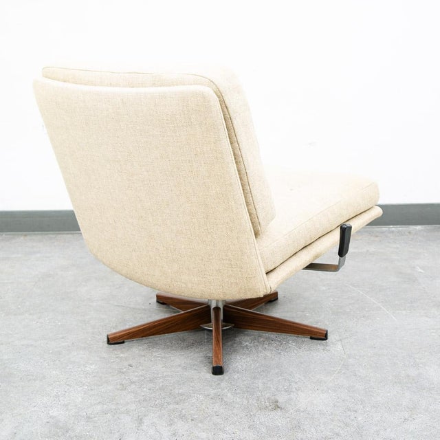 1960s Mid Century Danish Modern Lounge Chair Tan Swivel Denmark Swivel Slatte Sweden For Sale - Image 5 of 11